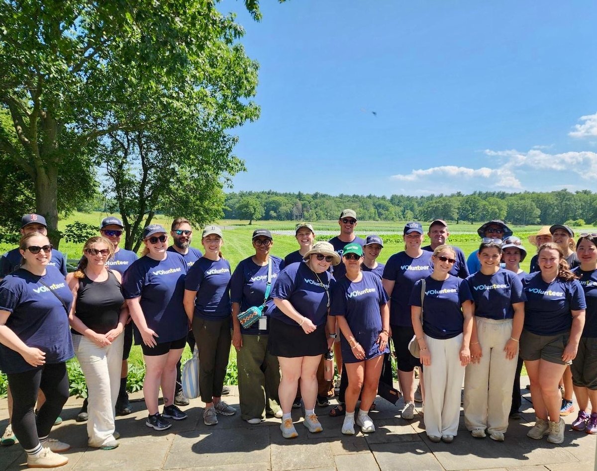 Volunteer Day Group Photo-1